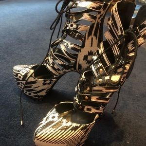 Black & white tribal platforms, gold plated heel